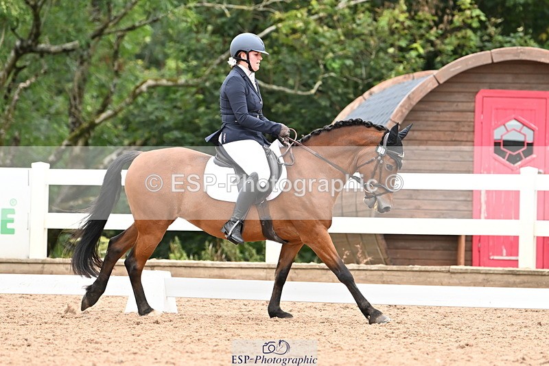 240817A-151634-10046 - 126-Emma.Chamberlain-Fleethouse.Lady.Kate