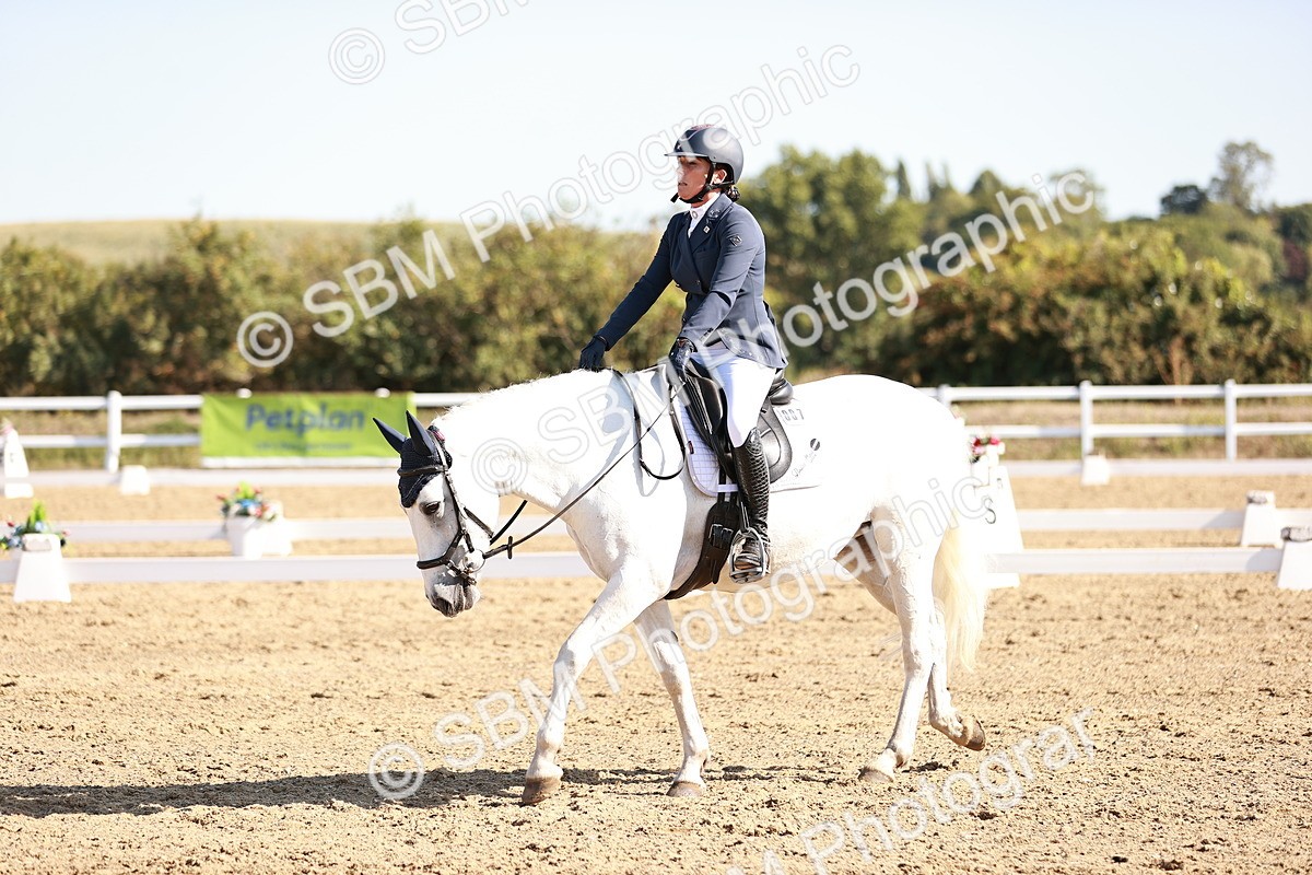 SBM_004418 - Class 12 - Novice 5 - 9.07-10.10