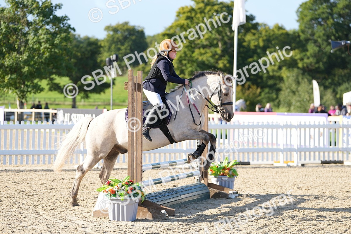 SBM_14266 - J57 - Clear Round 60cm