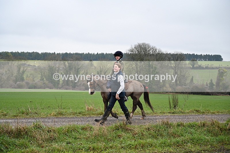 WJ7_9668 - Walk out..