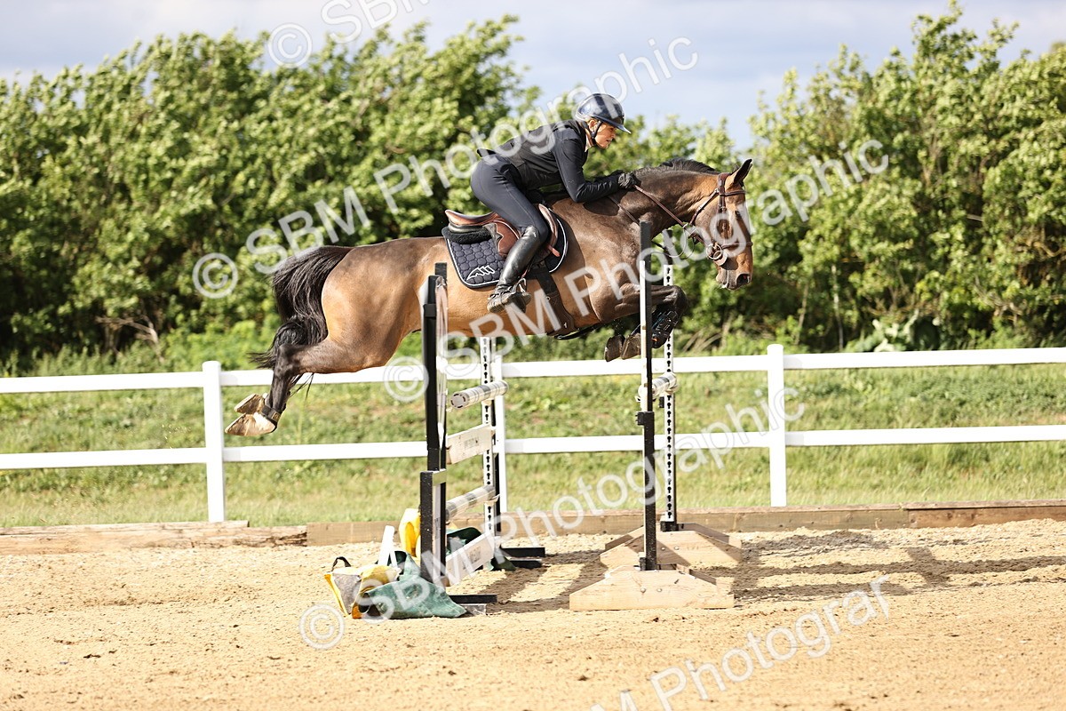 SBM_003864 - Class 13 - Senior Foxhunter - 1.20m