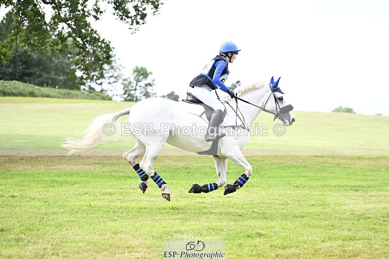 240825X-141212-34763 - 80cm XC 14.30 to 15.30