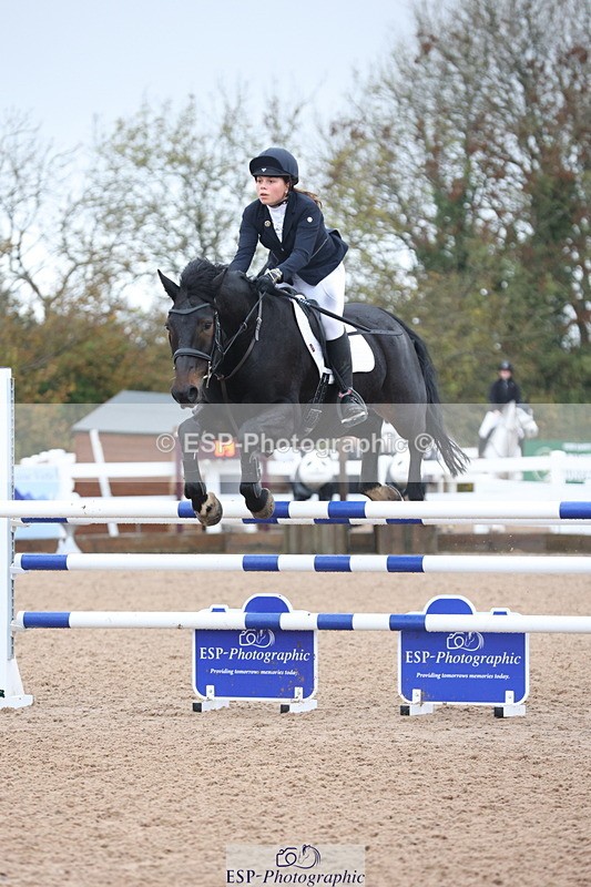 231112A-134124-04605 - Cls 20 Newcomers & 1.10m Open