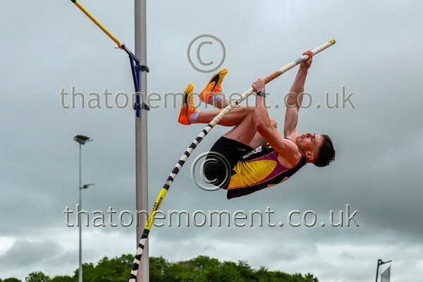 ComMast25-912414 - Field Male Set Two