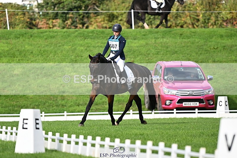 251023A-103230-02517 - G-507-Dominique.Kinnaird-Ainley