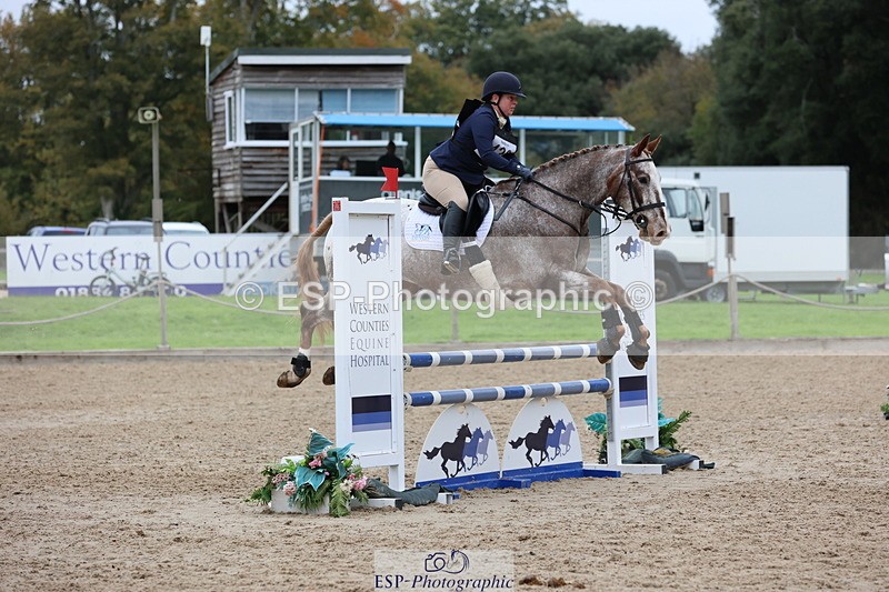 251026A-140845-26228 - F-426-Tracey.Neville