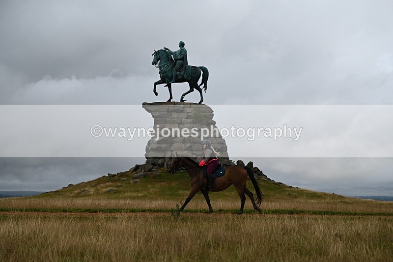 DSC_3944 - Time at Statue 14:56 to 15:05