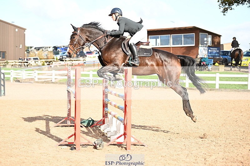 241023A-144306-01105 - Cls 4 Newcomers and 1.10m Open