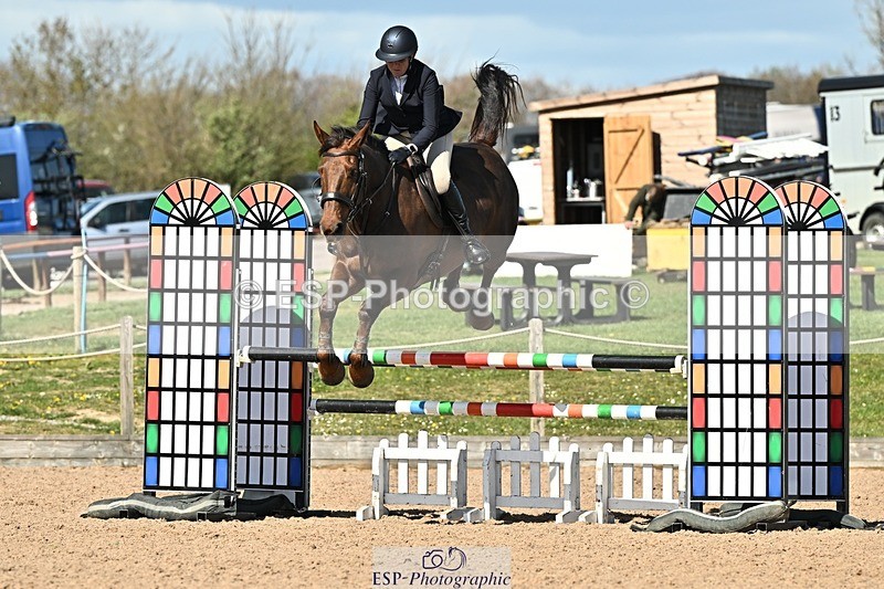 250416-152957-01763 - Cls 6 Foxhunter and 1.20m