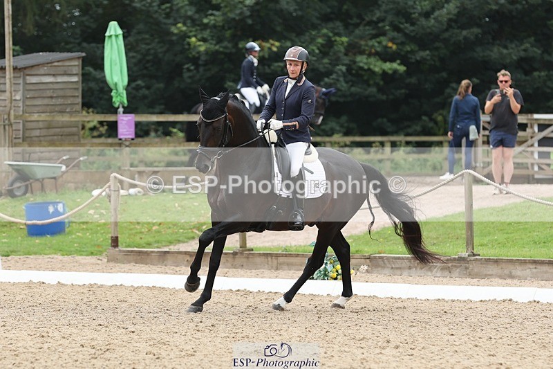 240810-120633-03038 - 302-Alice.Peternell-Vespasiano