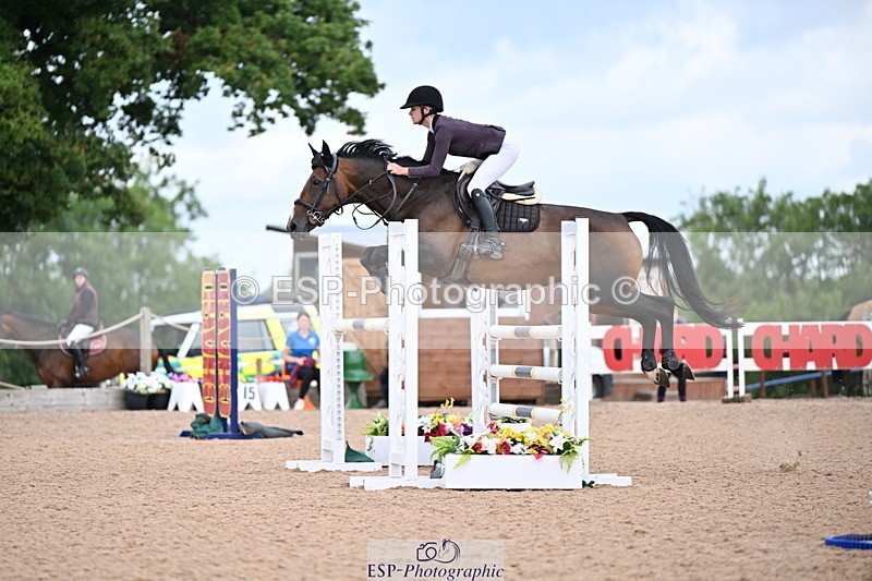 240726A-134041-01484 - Cls 3 Snr Foxhunter