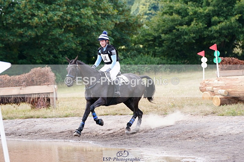 250802A-130618-04669 - A-034-Annastasia.Cross-KENNDALE