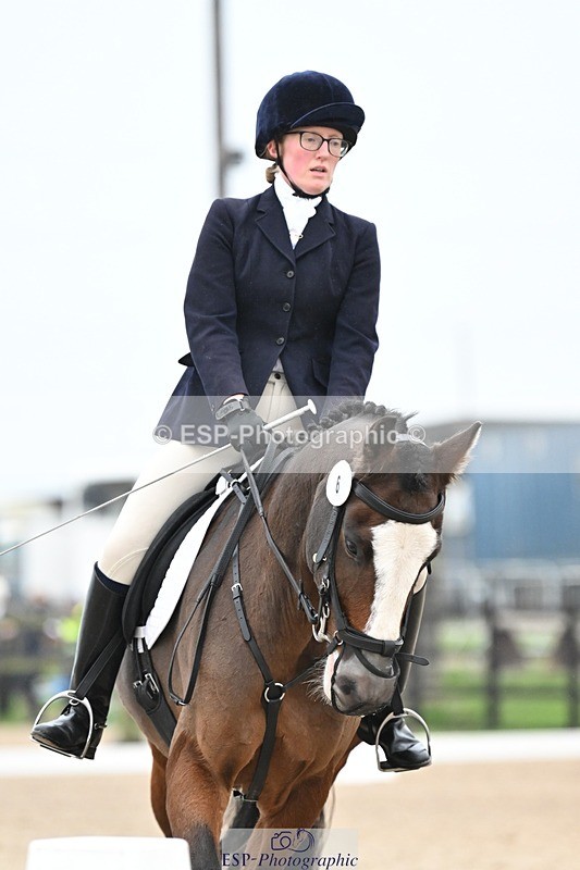 241103-103625-00371 - Intro 3 - 9.40 to 10.40