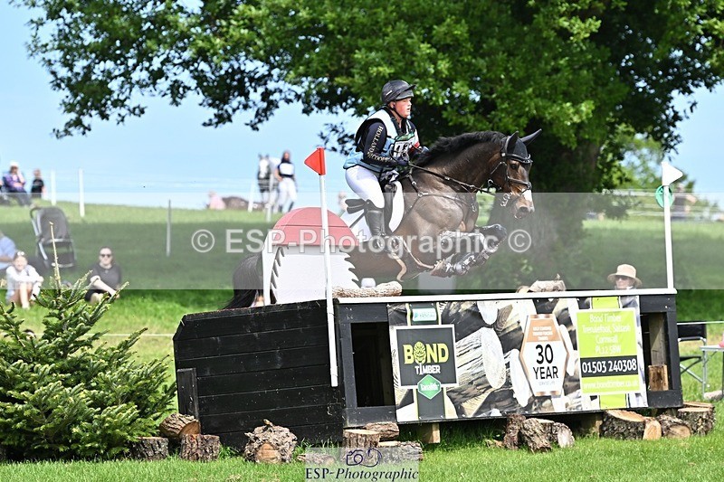 240525-141420-14755 - 165-RIDIRE_DORCHA-Lucy_Stimson