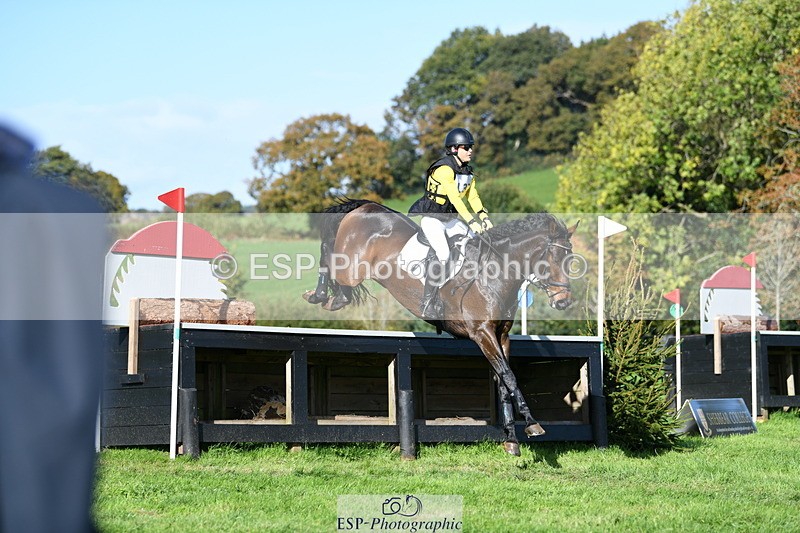 251024A-123417-11591 - B-135-Eva.Carse