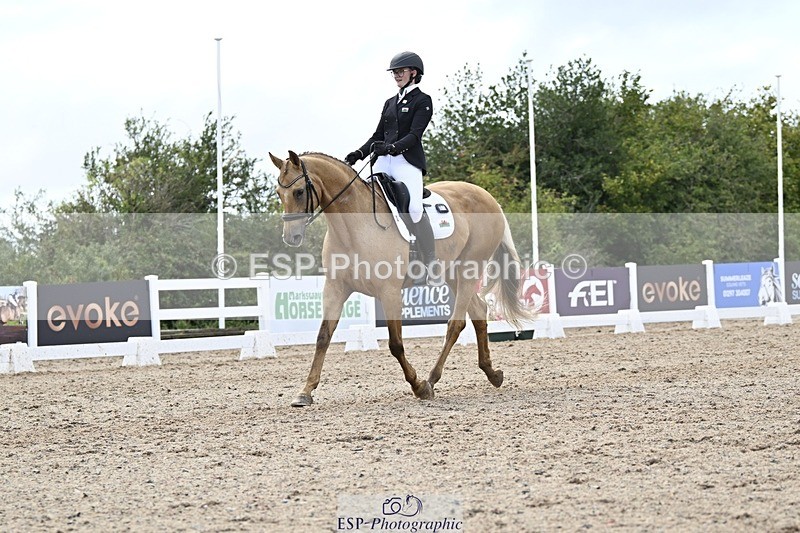 250907-165947-10847 - 054-Amy.Louise.LloydDiva.Royale