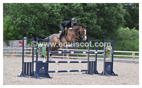 BPP_1191 - CLASS 6 FRI Senior Foxhunter/ 1.20m Open