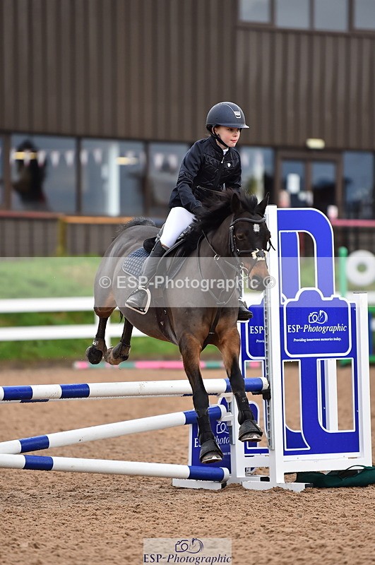 231203A-094156-00049 - Cls 1 Intro 70cm