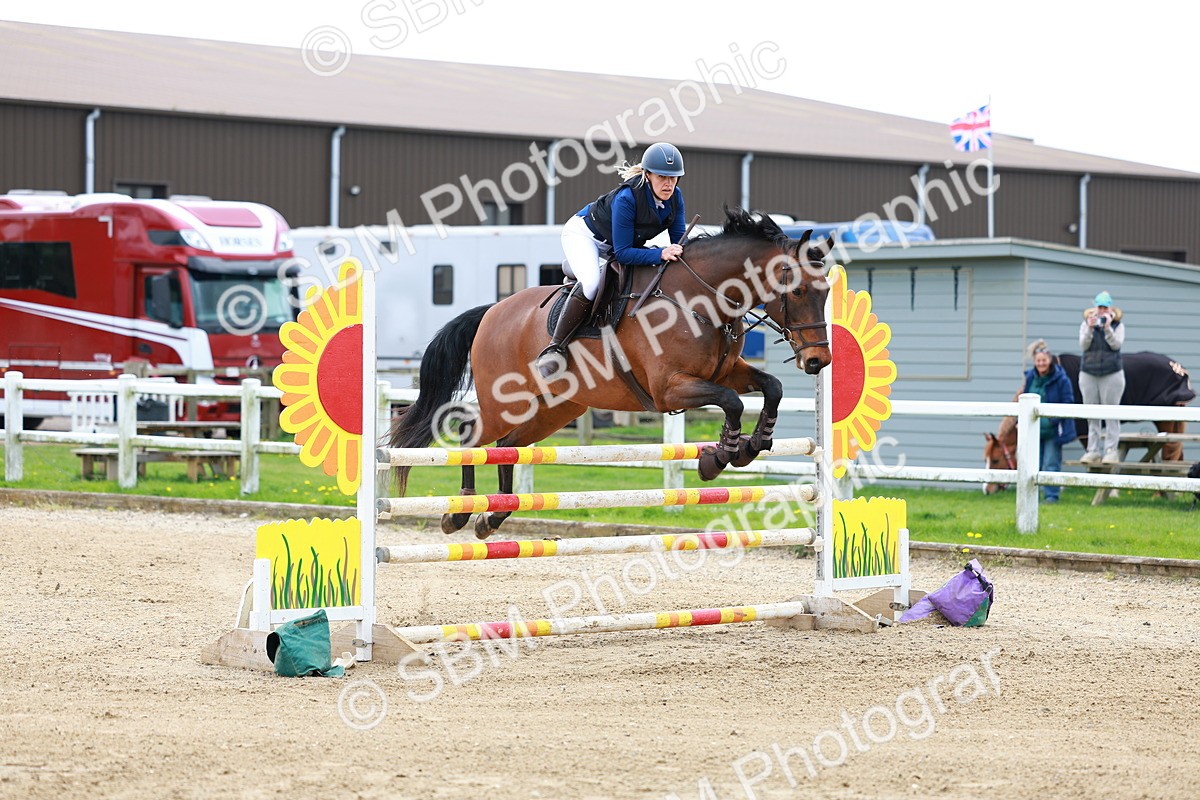 SBM_002275 - Class 10 - Senior Newcomers - 1.10m
