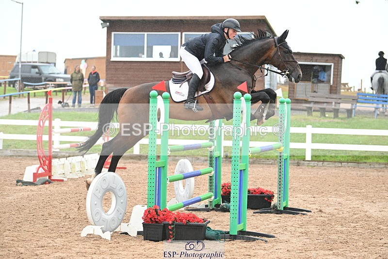 240720A-112014-14443 - Cls 11, 1 Star Bronze Tour 1.15m