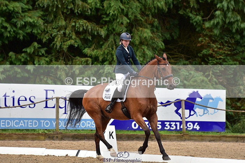 250719A-102808-03684 - 135-Abigail.Sparkes-Taylors.park.forever.more