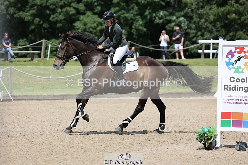 250614A-121341-06330 - Cls 28 95cm Amateur Quali