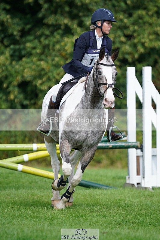 240811A-103328-00968 - 011-