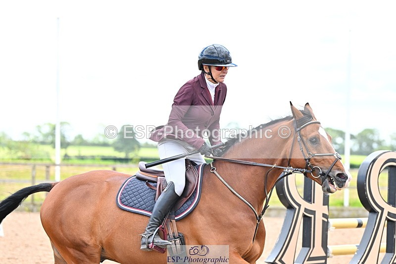 240608A-125049-02406 - Cls 4 Snr Newcomers and 1.10m Open