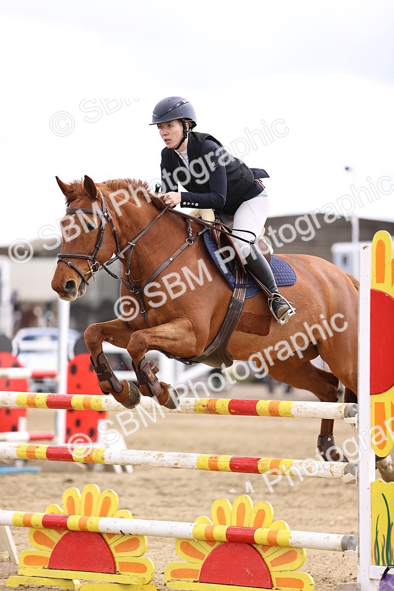 SBM_003958 - Class 17 - Senior Newcomers - 1.10m