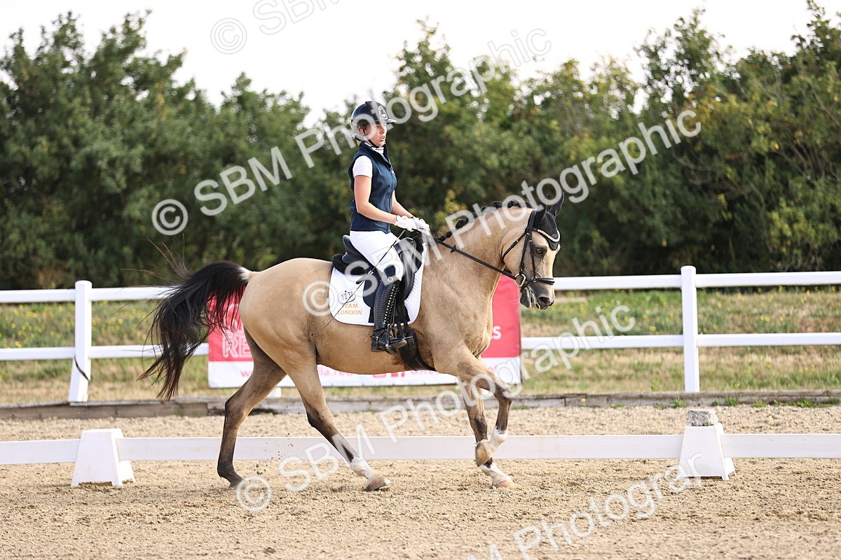 SBM_008537 - Novice 5 - 08.30-9.33