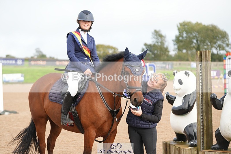 250920-162809-01617 - Cls 22 Pony Intro 90cm Derby