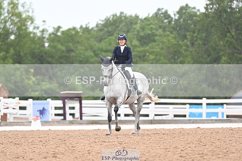 240815A-110606-00215 - 229-Jane.Phillips-Fair.duchess