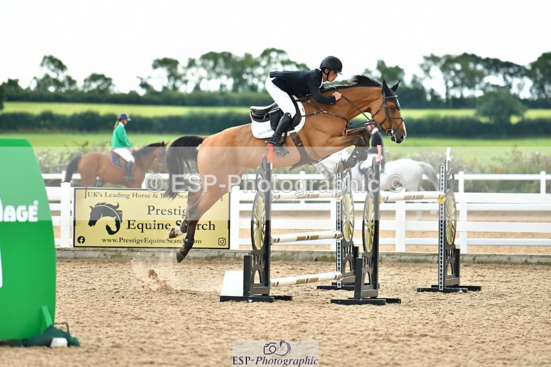 230721A-142519-06901 - Cls 22, 1 Star Gold 1.30m