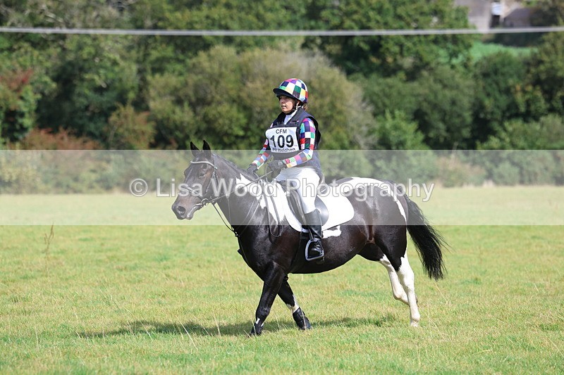 3E7A6535 - Class 1: Trebudannon Open: Pheasant Feeder