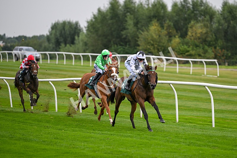 280824-Race 1-Nala Star-3926 - Race 1