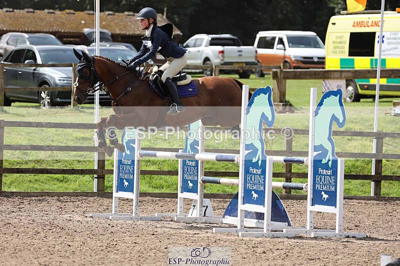 240804-121131-13041 - 507-Darci_Barron-BERNARD_BLACK