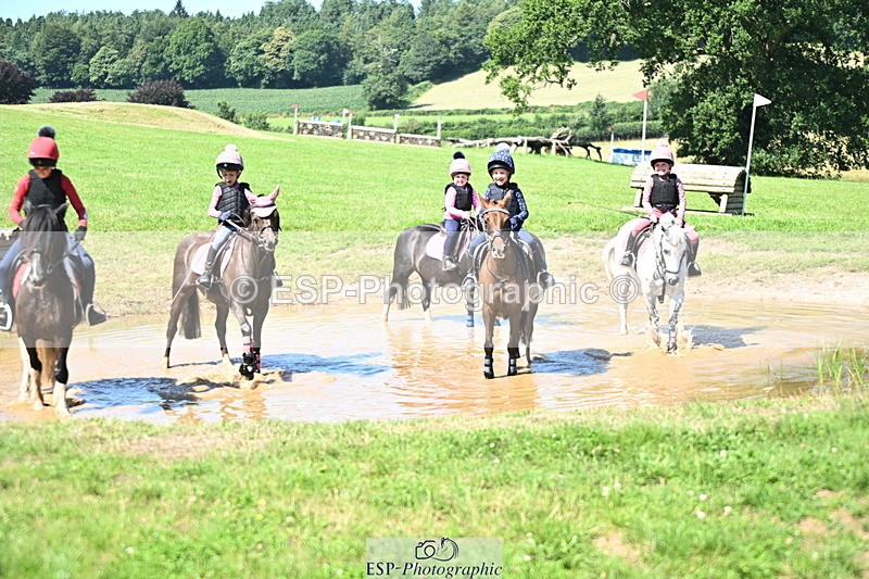 240729B-150425-03110 - Abbie's Group XC