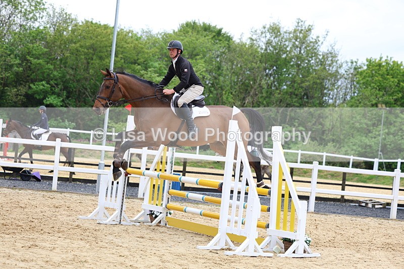 3E7A6347 - Class 4: Senior British Novice/90cm open