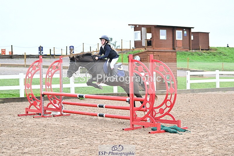 240908A-104024-03067 - Cls 18 A&B Pony Brit Nov & 80 Opern