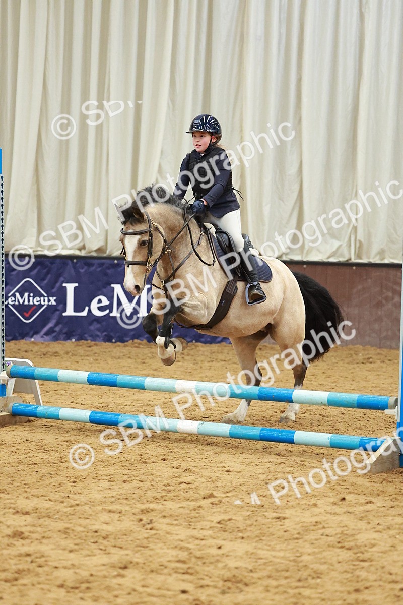 SBM_002159 - Class 3 - Horse & Hound (60cm)