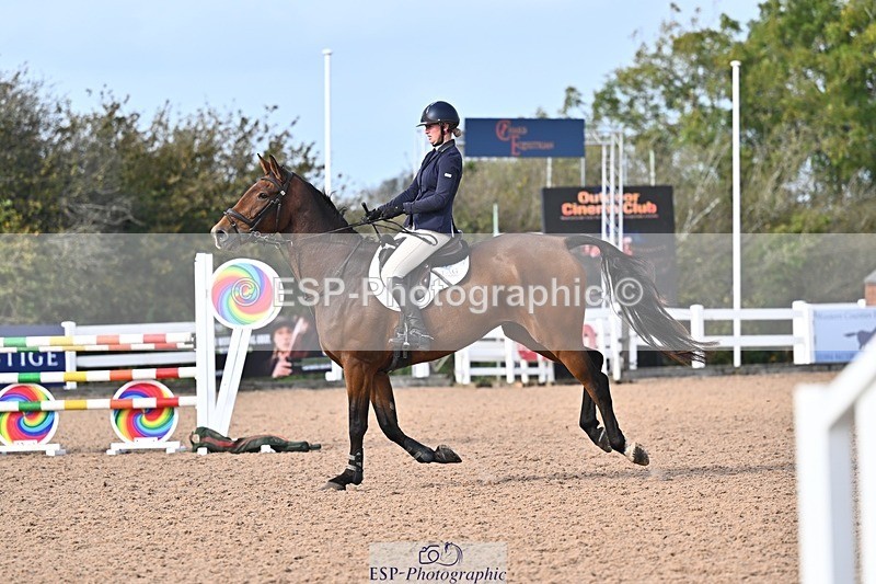 261014-131410-00594 - Cls  05 Snr Newcomers & 1.10m Open