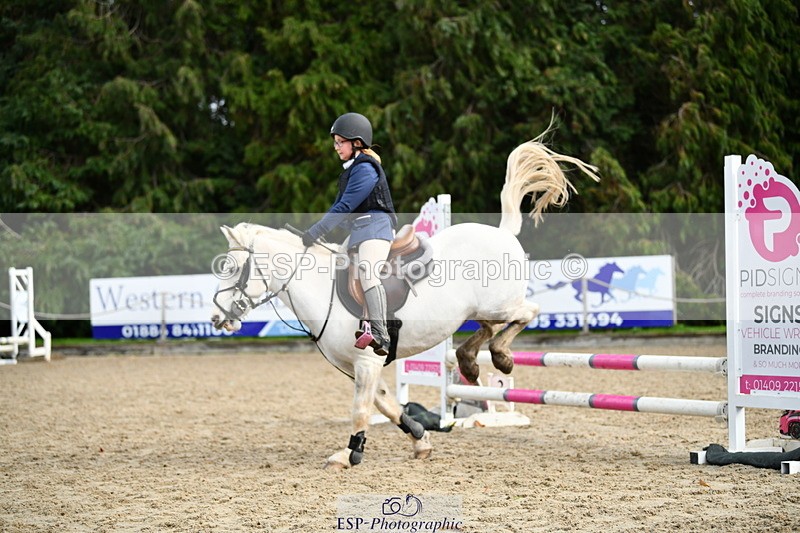 251004A-130002-01079 - Classes 6 & 7 60cm