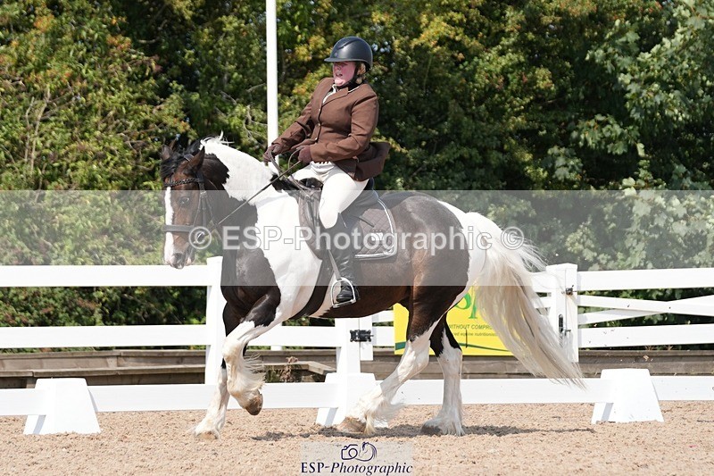 250817-122019-09295 - 185-Hermione.PerryNewoak.Roc.Bay