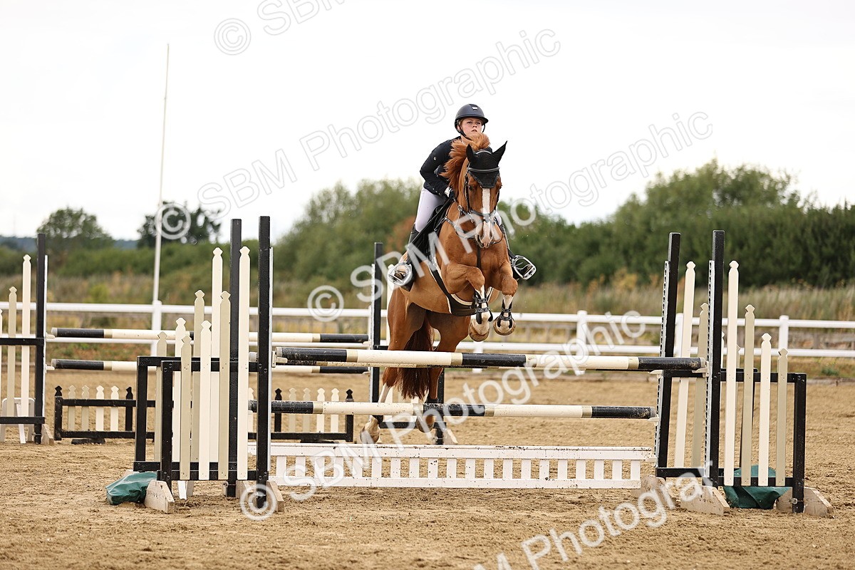 SBM_026891 - Class 13 - Senior Newcomers - 1.10m