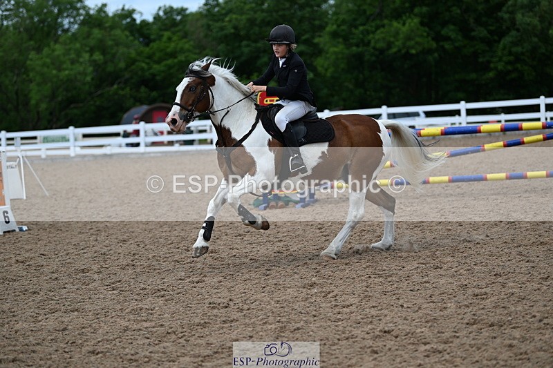 240608A-151221-01574 - Cls 11 Pony Newcomers and 1m Open