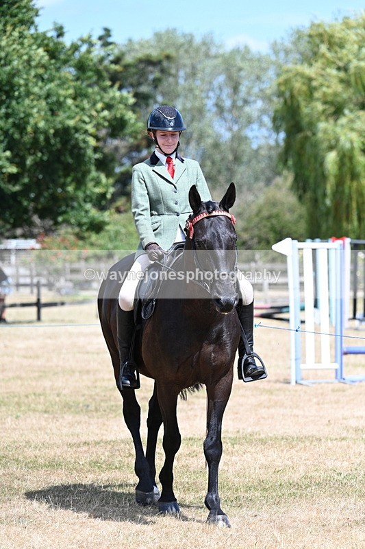 WJ7_3284 - Class 8 Ridden Veterans