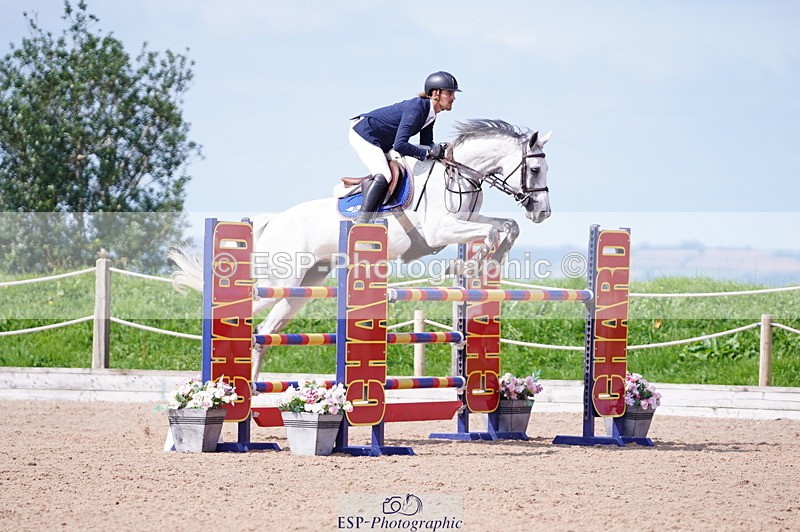 240802A-105456-03704 - Cls 15 Foxhunter