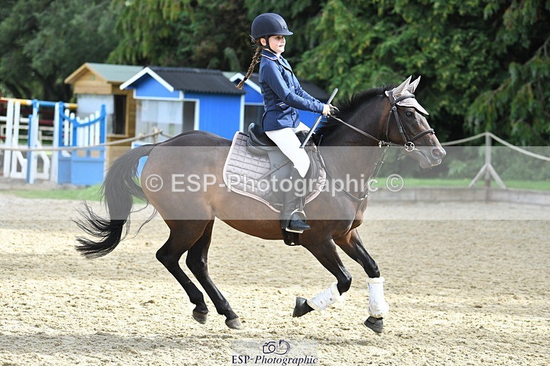 230820-100640-00145 - 70cm - Round 1