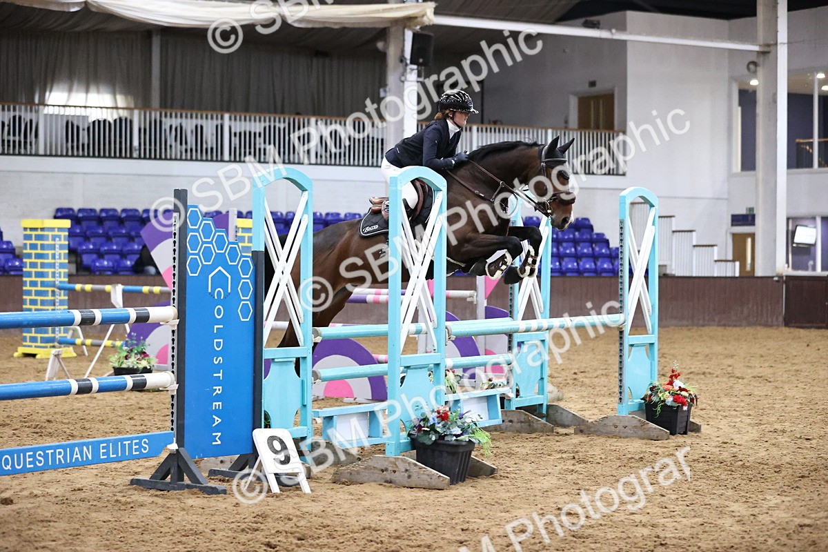 SBM_001972 - Class 4 - Senior Newcomers - 1.10m Open