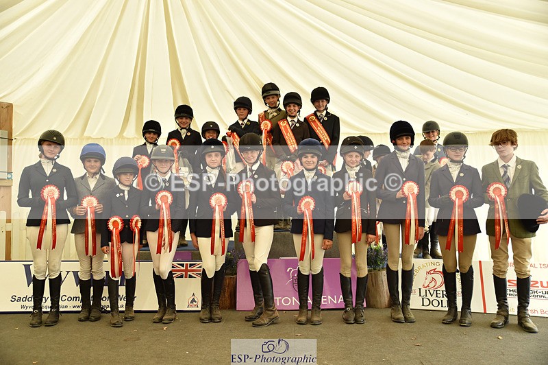 240823X-171340-20064 - 70cm Presentations